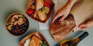 Además de La Panadería, Pablo suma La Panchería y La Rotisería