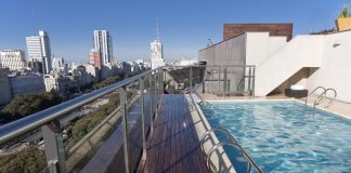 «Verano en la pileta», la propuesta de los hoteles porteños