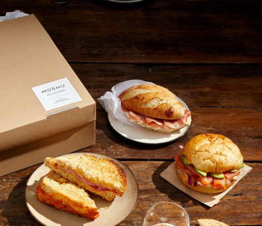 Moshu, el deli de Saavedra, presenta combos para enviar con dedicatorias virtuales