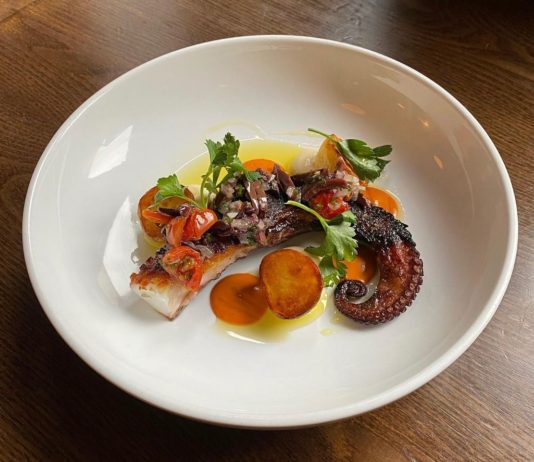 Fernando Navas y Gonzalo Aramburu cocinan en Bis Bistrô