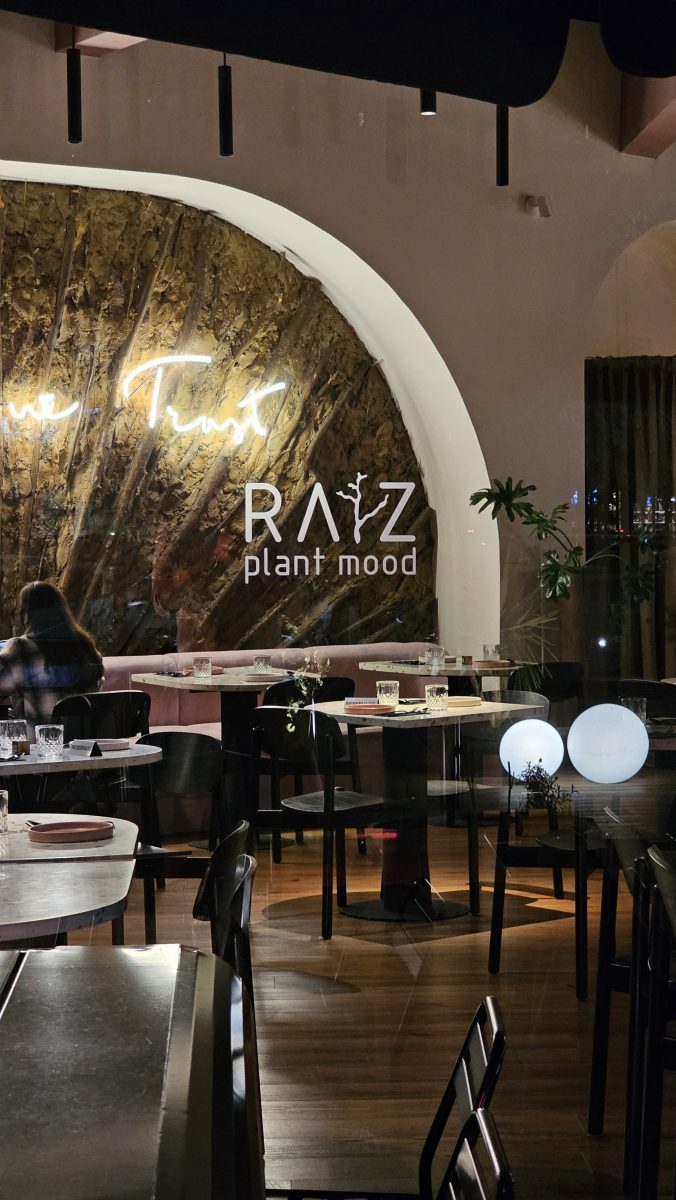 Raíz (1)