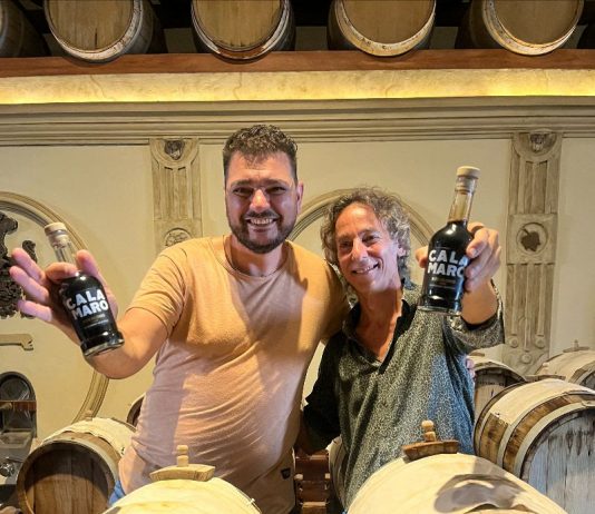 Calamaro aceite de oliva y aceto balsámico, lo nuevo del músico junto a olivícola Laur