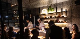 Mixtape el primer y único bar kissa en Buenos Aires con barra omakase Mixtape