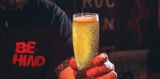 Behind Bar cumple 10 años y lo celebra con cerveza a 10 pesos behind bar