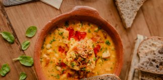 Locro en Cocu para celebrar la Revolución de Mayo locro en cocu