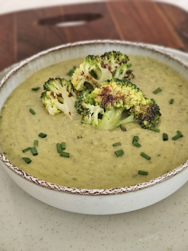 sopa cremosa de brocoli