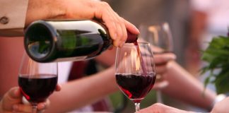 La Bodega de Milión: el bar de recoleta celebra el vino argentino vino malbec