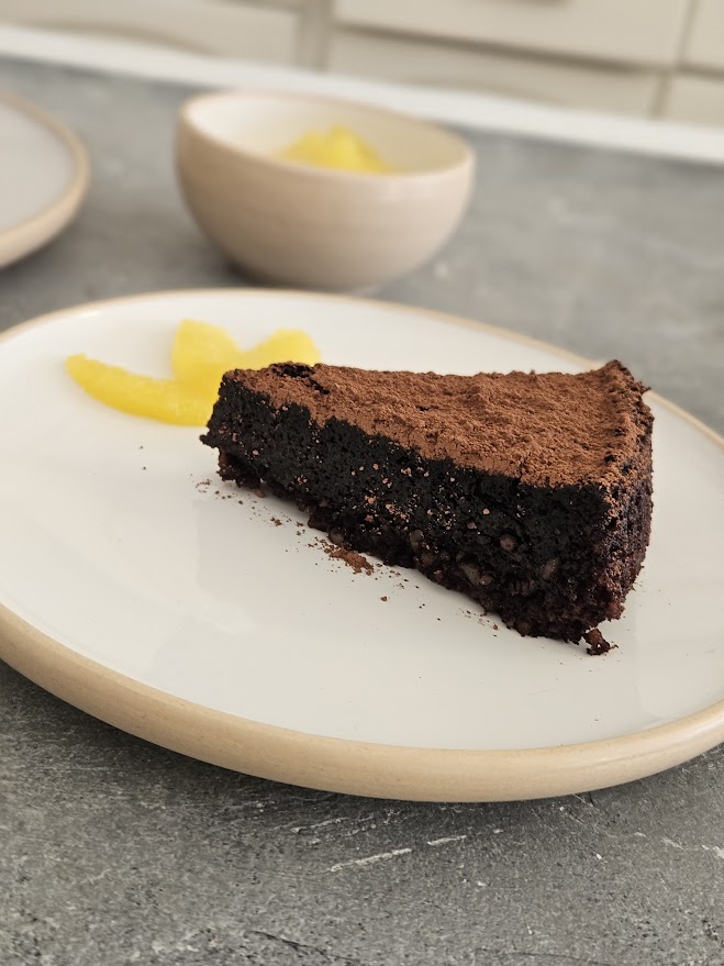 torta de cacao y oliva