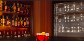 Campari, el inconfundible bitter rojo relanza su icónica botella campari