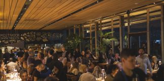 Mostrador Santa Teresita con sus platos a medida y vista panorámica al Río de la Plata ahora abre por las noches mostrador santa teresita