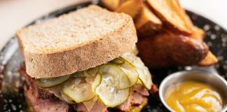Día del Sándwich de Pastrami: curiosidades de la celebración y dónde probarlo DÍA del pastrami