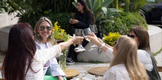 Costa7070: almuerzos dominicales frente al río y cocina de fuego con espíritu compartido costa7070