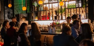 “Beats, Bar & Carnaval”: Punto Mona celebra con espíritu Mardi Gras punto mona