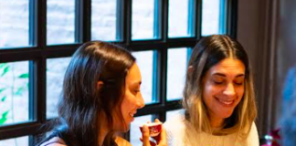 Kinzen celebra el Mes del Té con una agenda de experiencias sensoriales, rituales ancestrales y bienestar