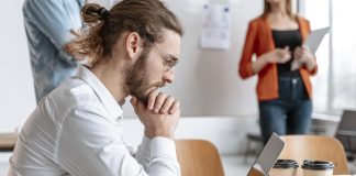 La IA y el trabajo: en redes crece la conversación sobre adaptación y nuevas habilidades ia y trabajo