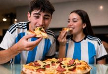 «La Cabulera»: la pizza y la empanada oficial de Argentina está a punto de salir a la cancha la cabulera